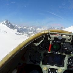 Flugwegposition um 13:54:04: Aufgenommen in der Nähe von Bezirk Entremont, Schweiz in 3353 Meter